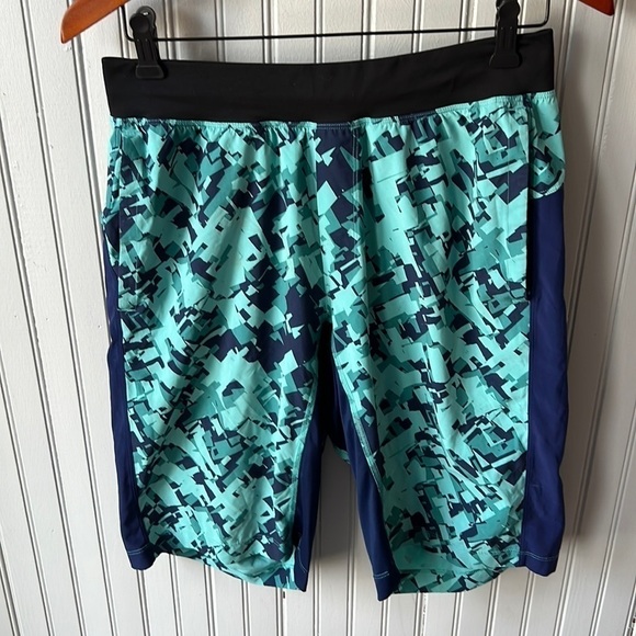 Lululemon THE Shorts Linerless Athletic Shorts Geometric Print - Picture 1 of 9